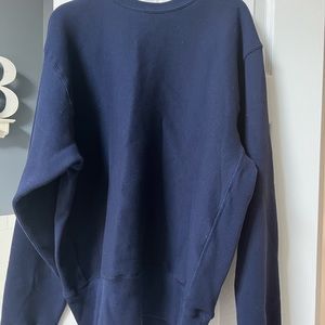 Mens Large crew neck sweatshirt!  Never worn !